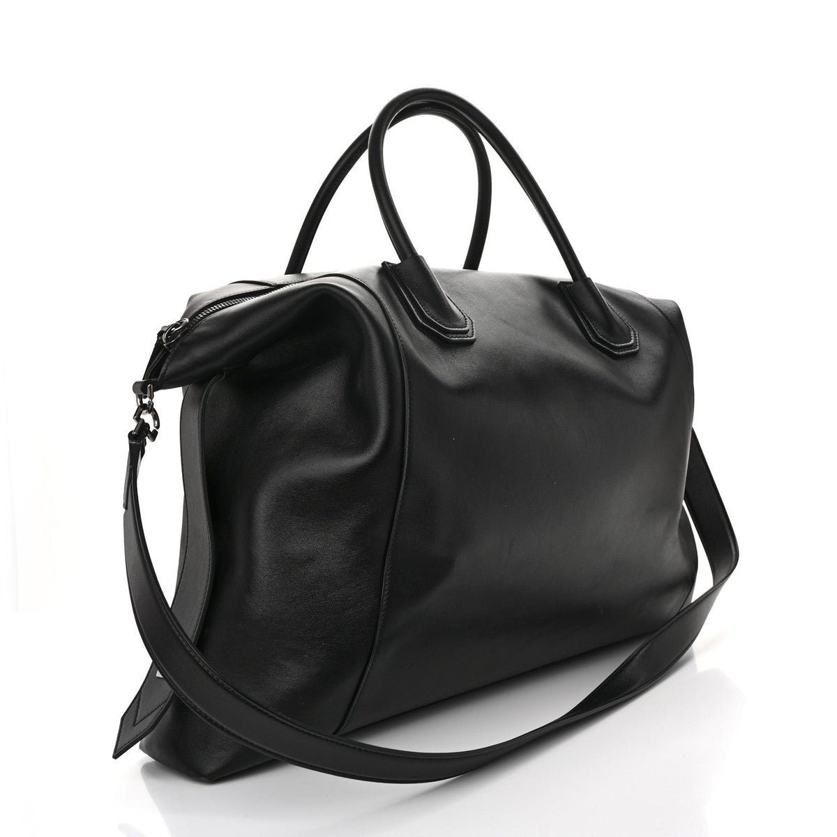 Smooth Calfskin Large Soft Antigona Black