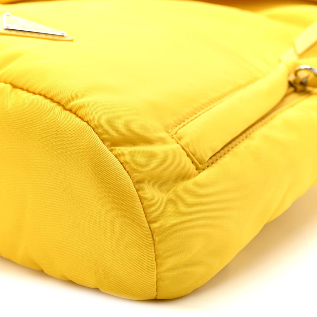 Re-Nylon Vitello Metal Triangle Logo Sling Backpack Giallo