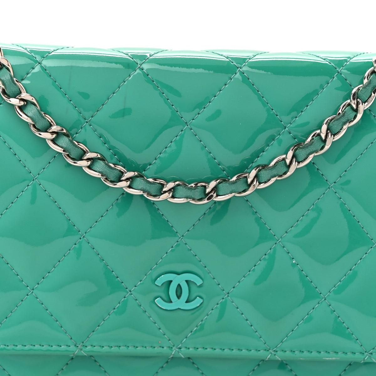 Patent Quilted Wallet On Chain WOC Green