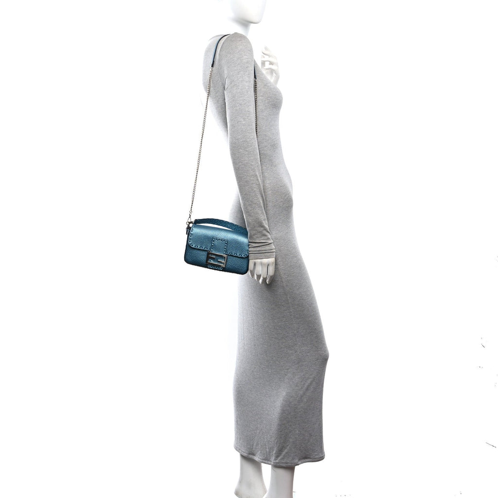 Metallic Cuoio Roma Sellerissima Nappa Sintetica Tape Stitch Mini Baguette Placca Argento