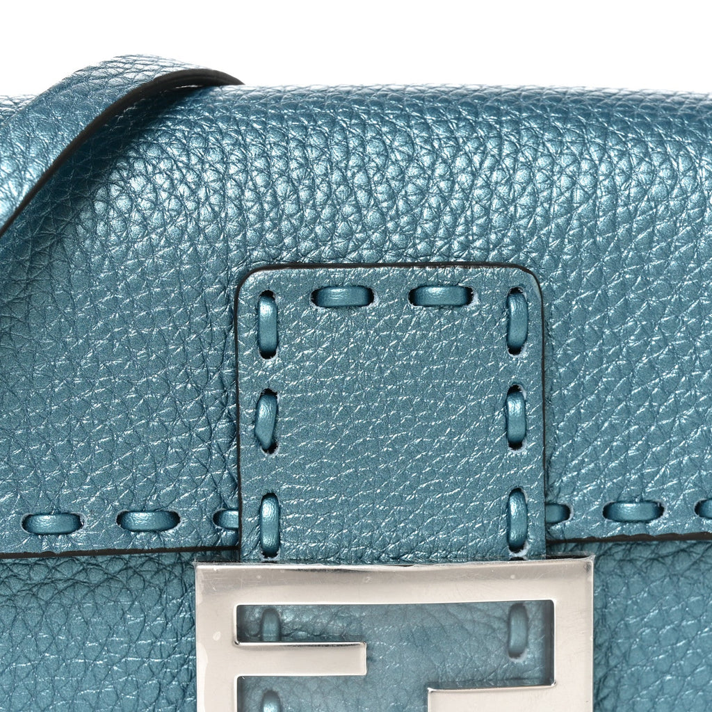 Metallic Cuoio Roma Sellerissima Nappa Sintetica Tape Stitch Mini Baguette Placca Argento