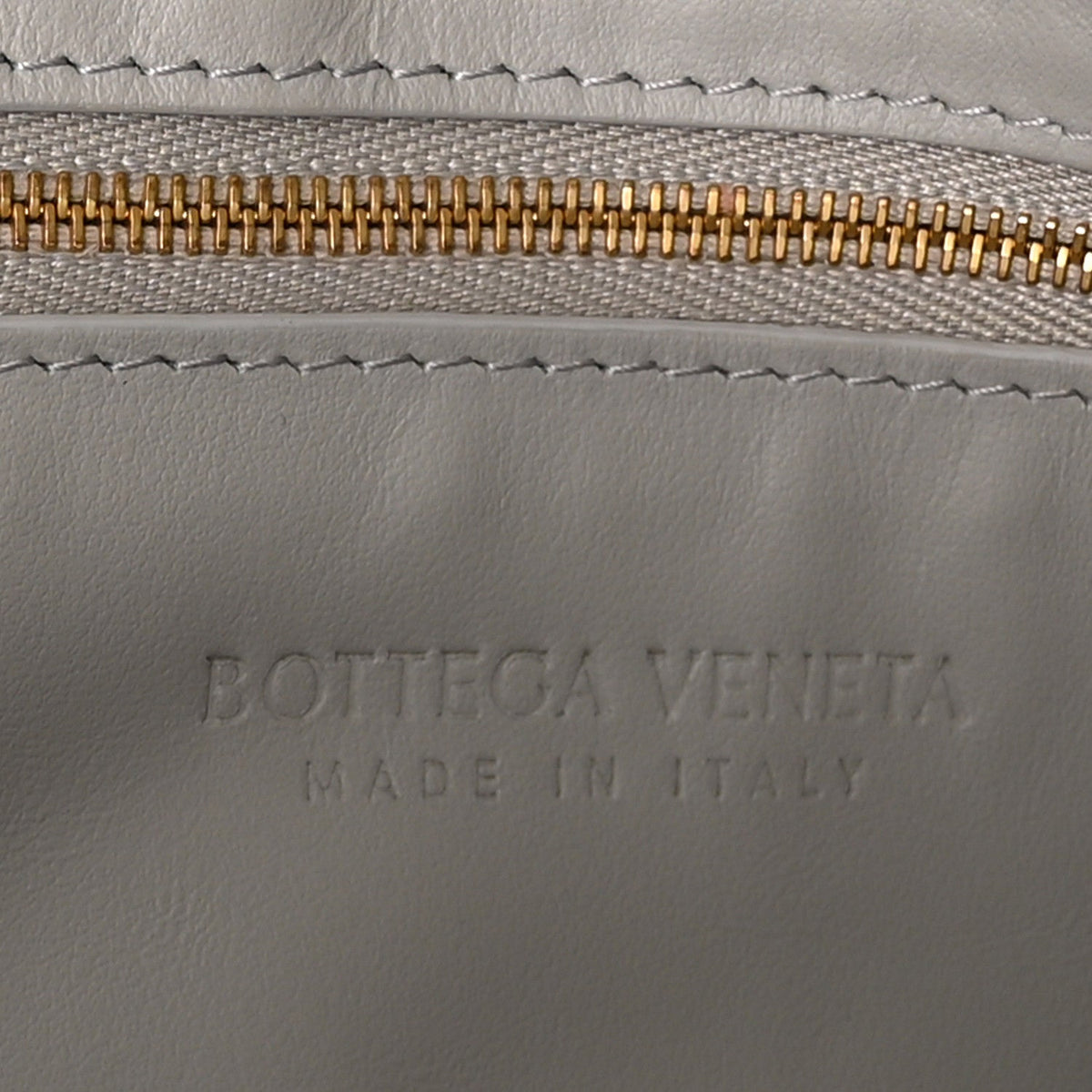 Calfskin Intrecciato Large Hop Sterling