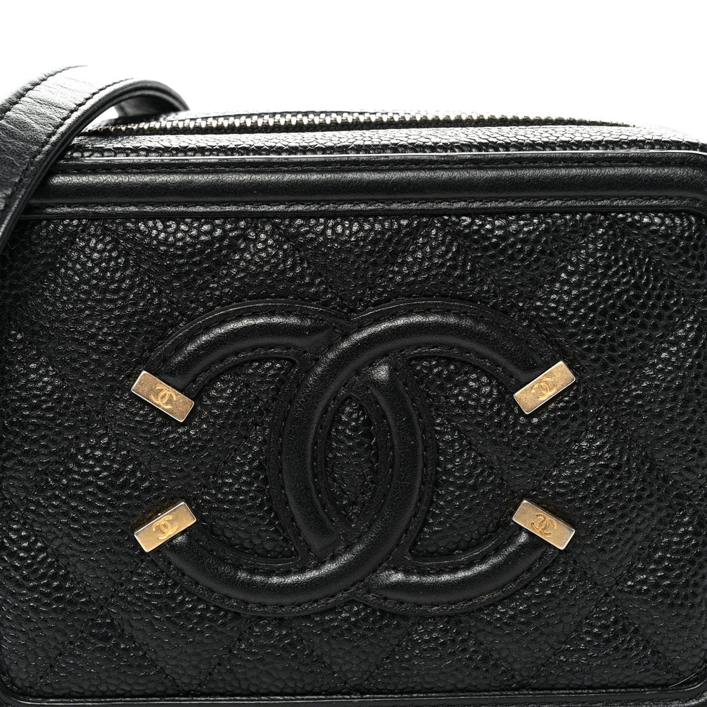 Caviar Quilted CC Filigree Vanity Clutch With Chain Black