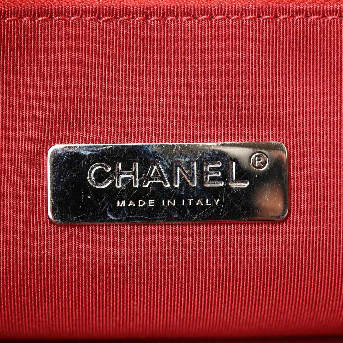 Shiny Aged Calfskin Quilted Large 31 Shopping Bag Red