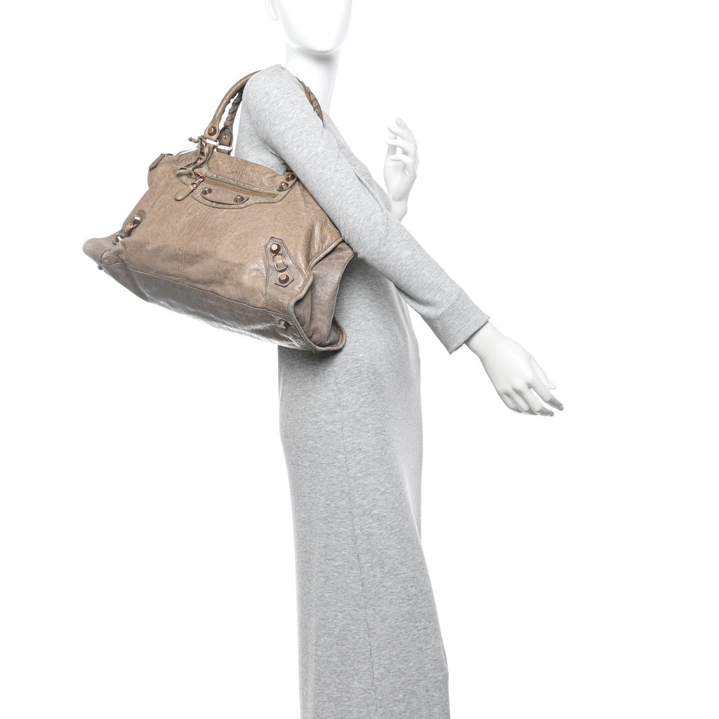 Agneau Giant 12 Rose Gold Hardware Work Gris Poivre