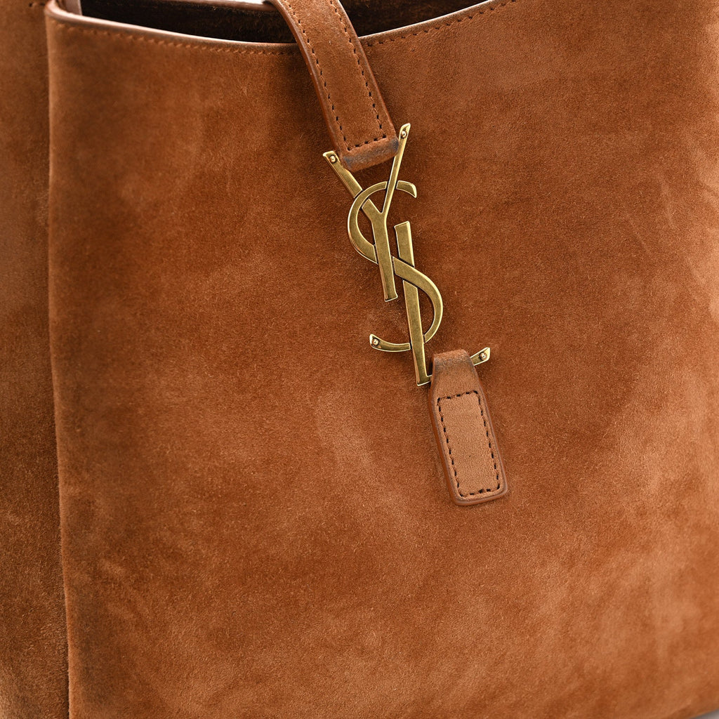Suede Small Le 5 A 7 Soft Hobo Snuff