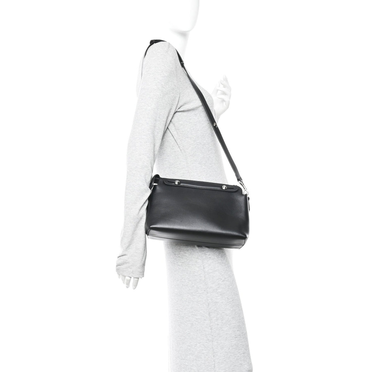 Vitello Dolce Medium By The Way Boston Bag Black