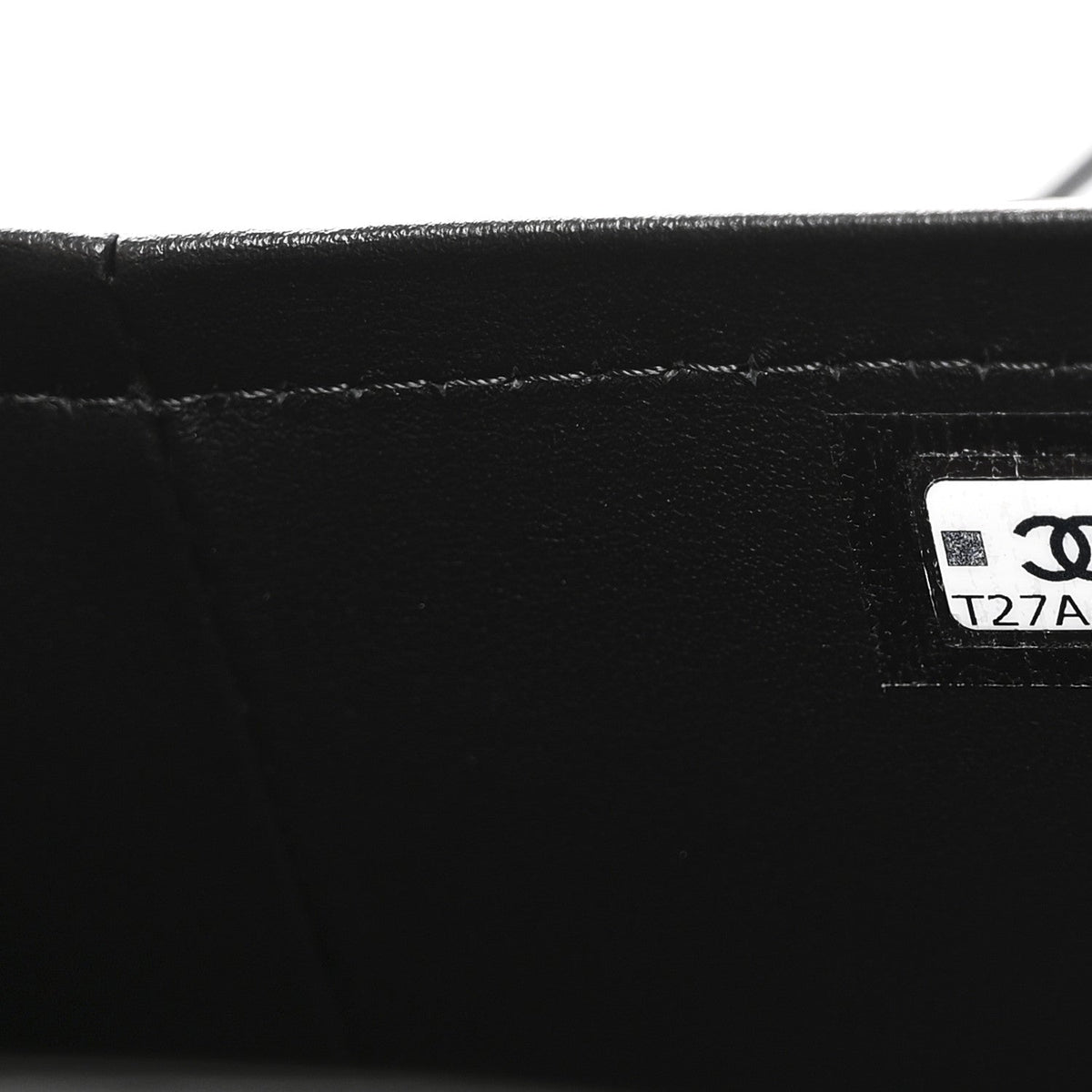 Shiny Caviar Preppy Coco Long Vanity With Strap Black