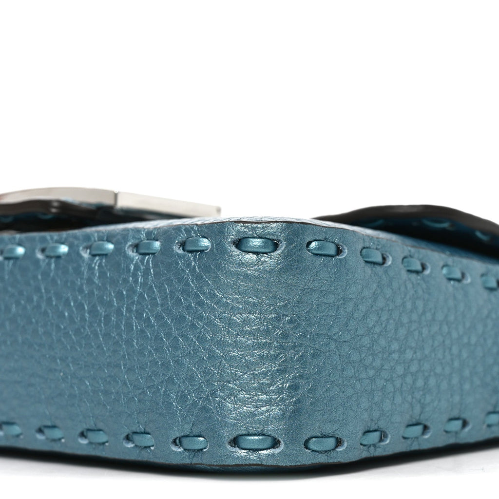 Metallic Cuoio Roma Sellerissima Nappa Sintetica Tape Stitch Mini Baguette Placca Argento