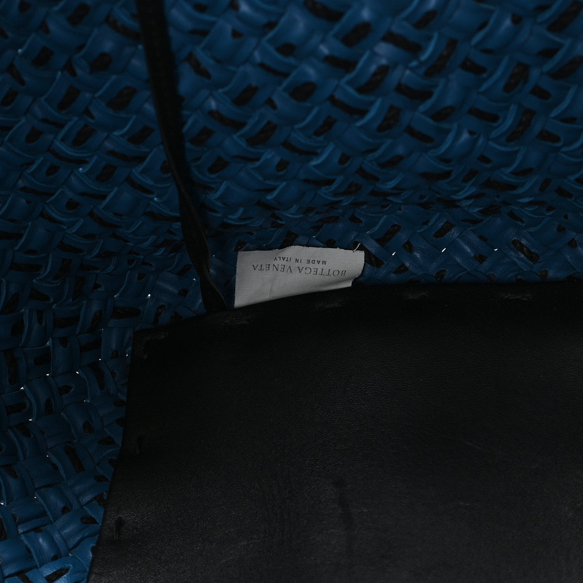 Nappa Intrecciato Large Cabat Blue Black