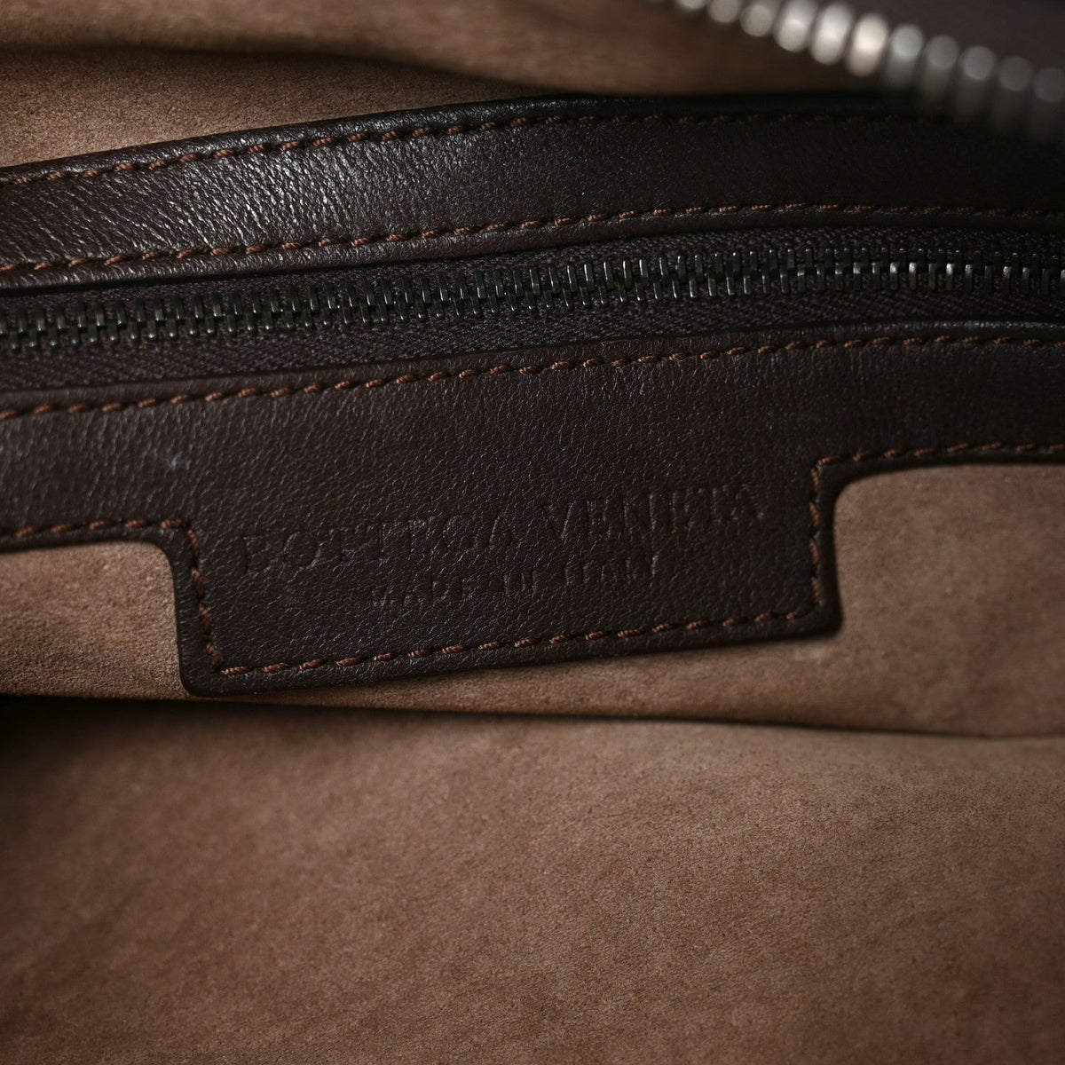 Nappa Intrecciato Medium Veneta Hobo Ebano