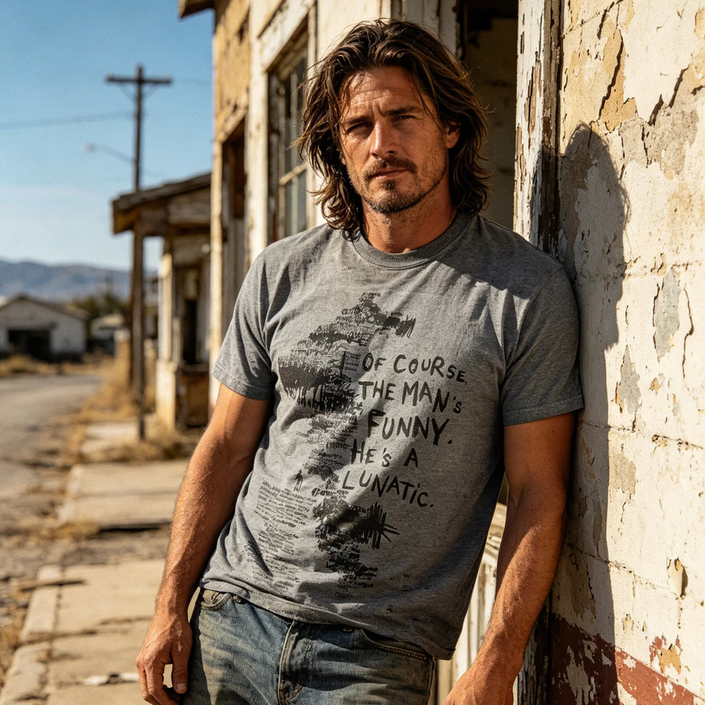 American retro high street vintage short sleeved T-shirt for men with loose letter print, beggar with holes, washed and worn out