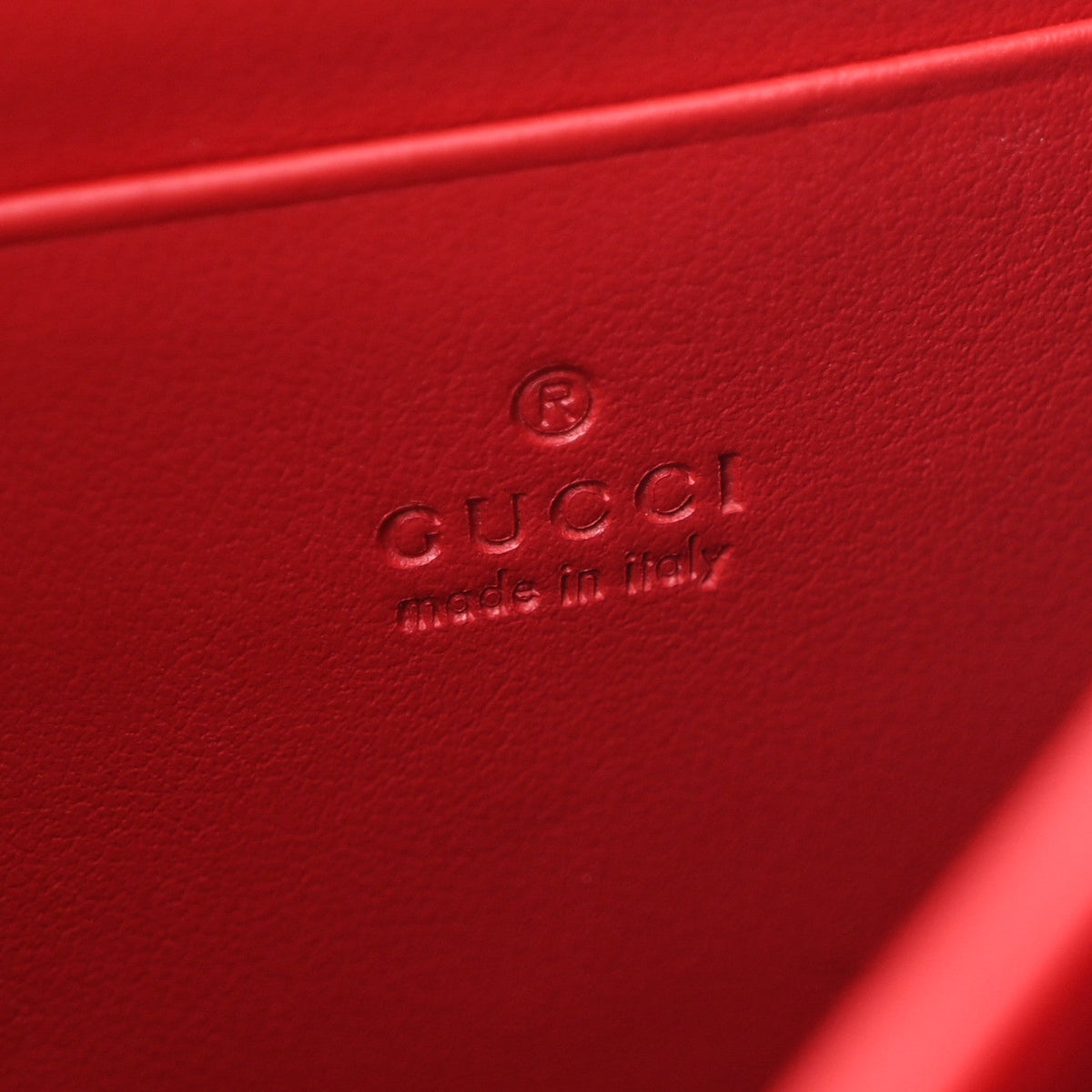 Calfskin Matelasse GG Marmont Chain Wallet Hibiscus Red