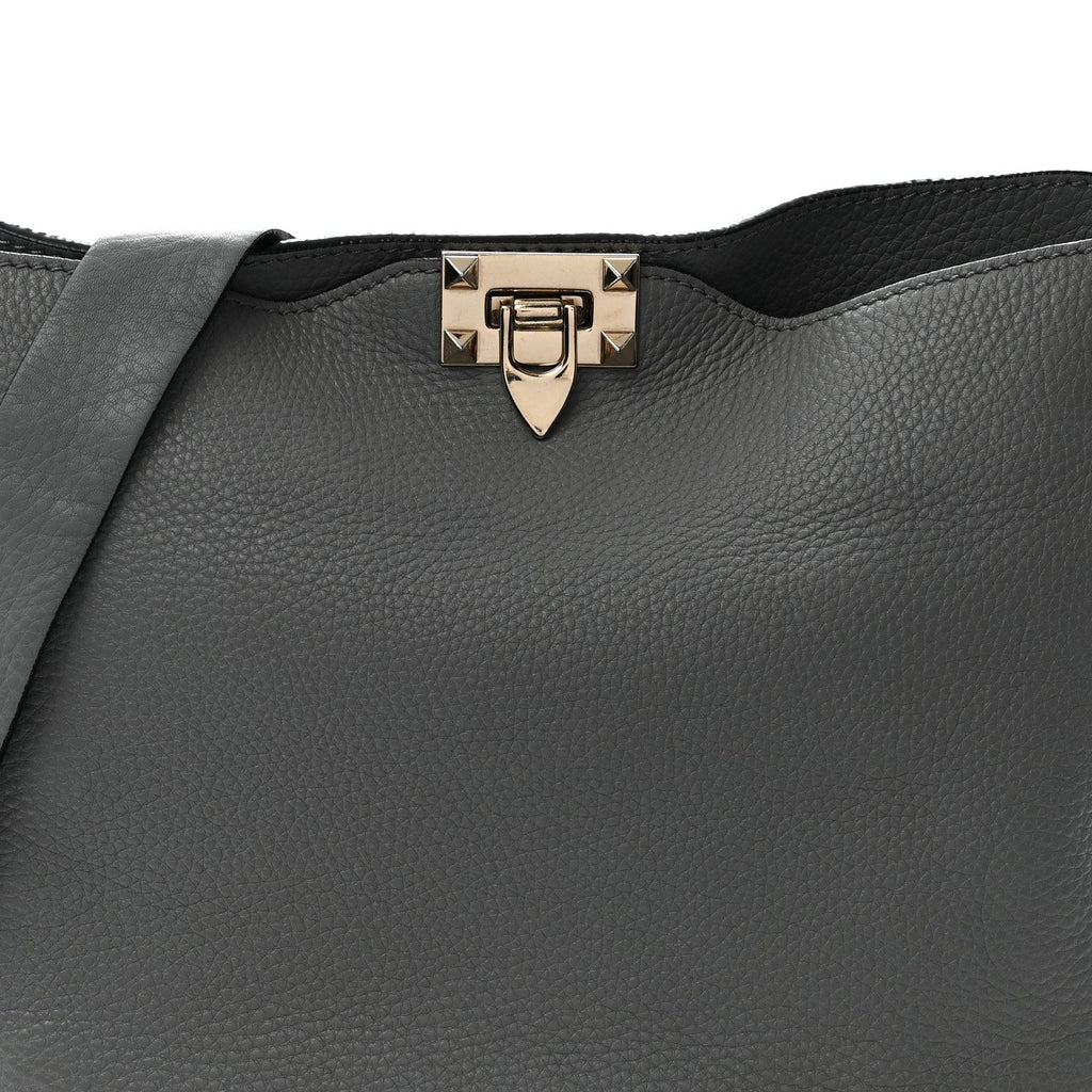 Pebbled Calfskin Small Rockstud Flip-Lock Messenger Bag Light Stone