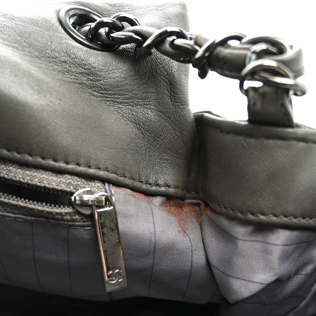Lambskin Studded CC East West Flap Grey