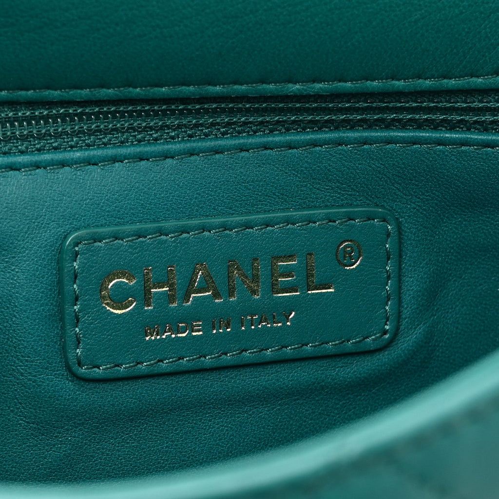 Lambskin Quilted Small Easy Carry Flap Green