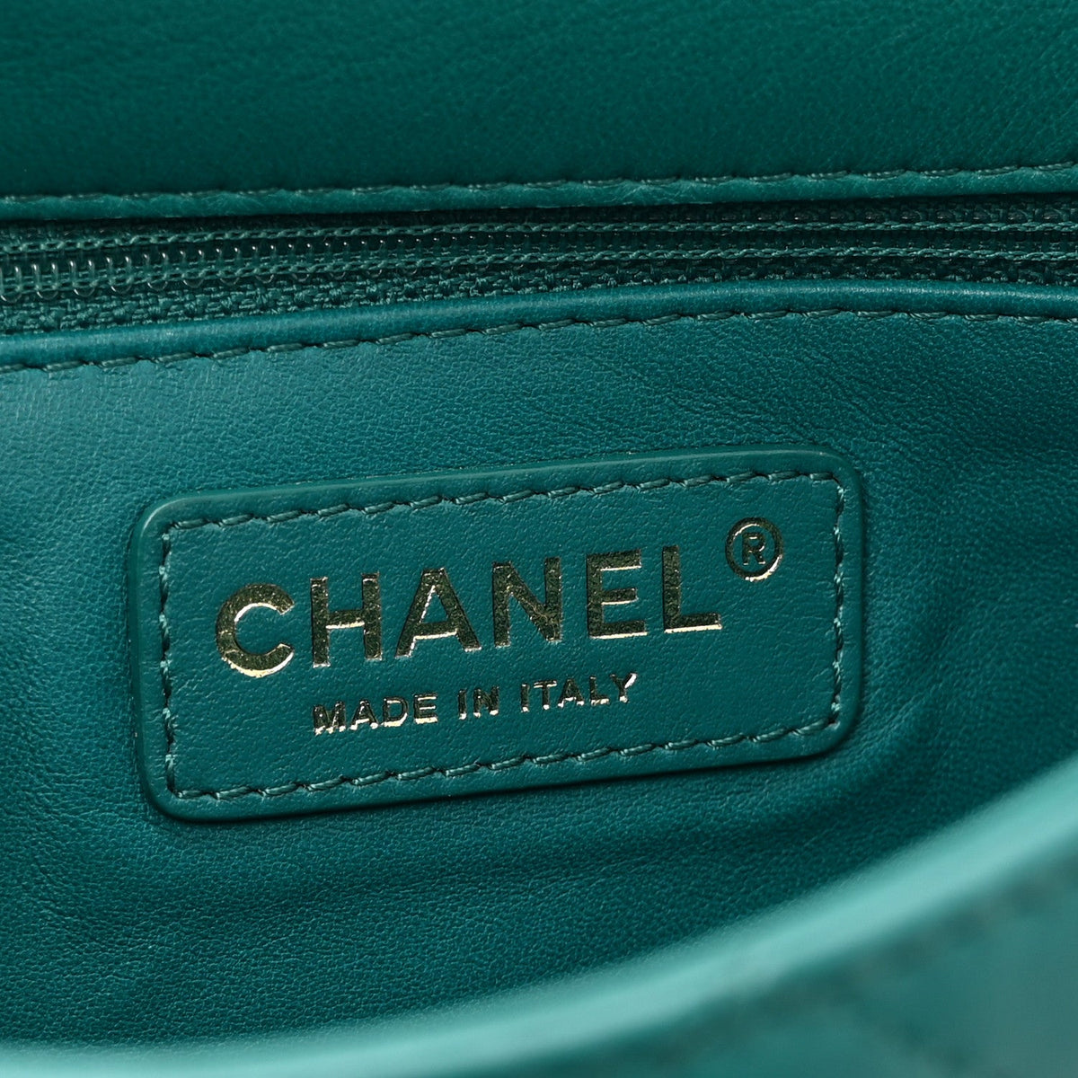 Lambskin Quilted Small Easy Carry Flap Green