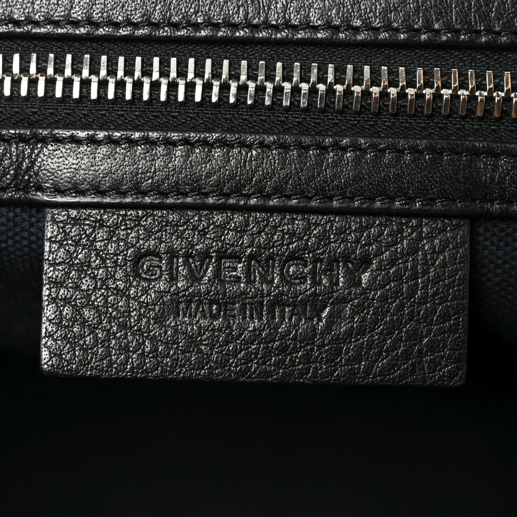 Waxy Grained Calfskin Medium Nightingale  Black