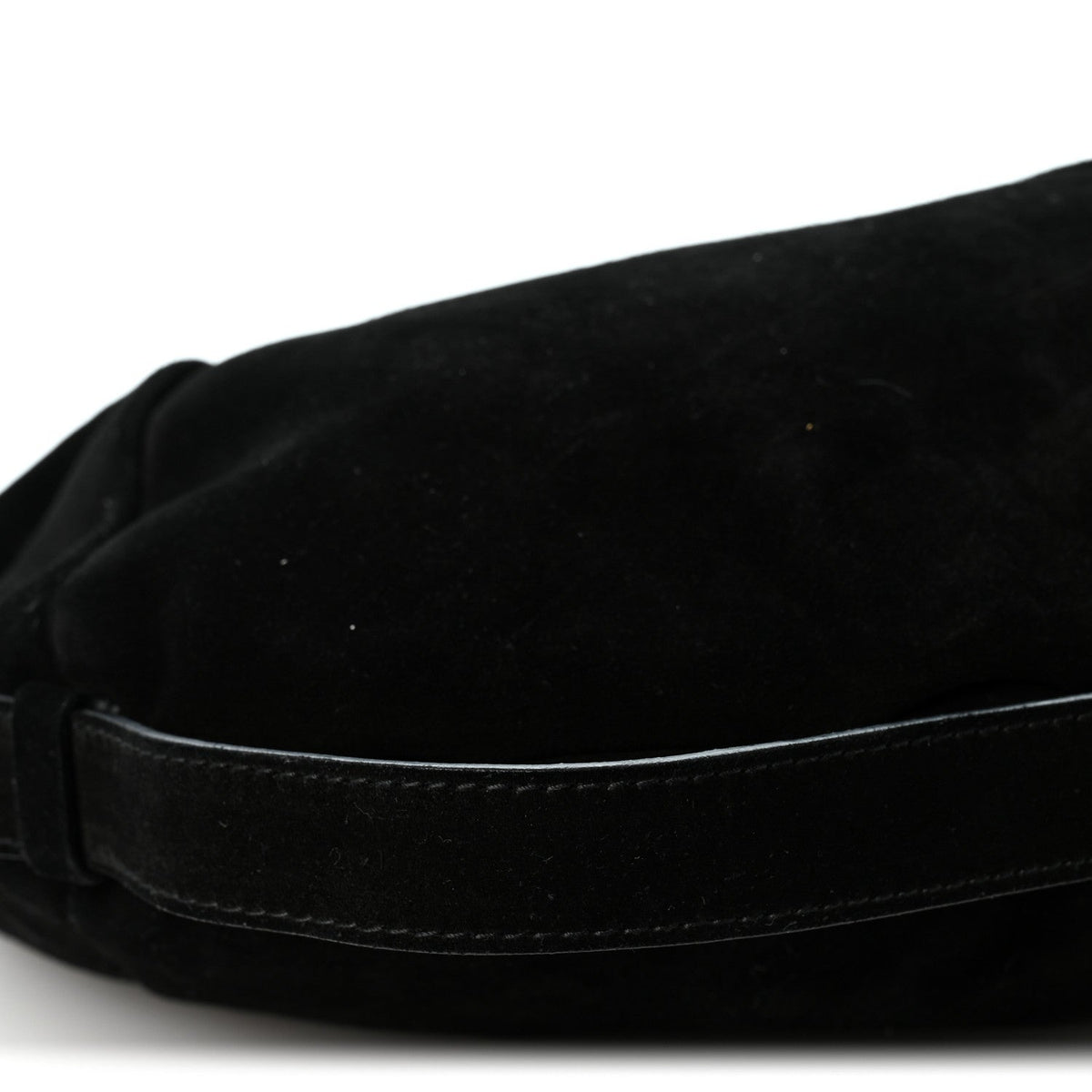 Suede Medium Mombasa Black