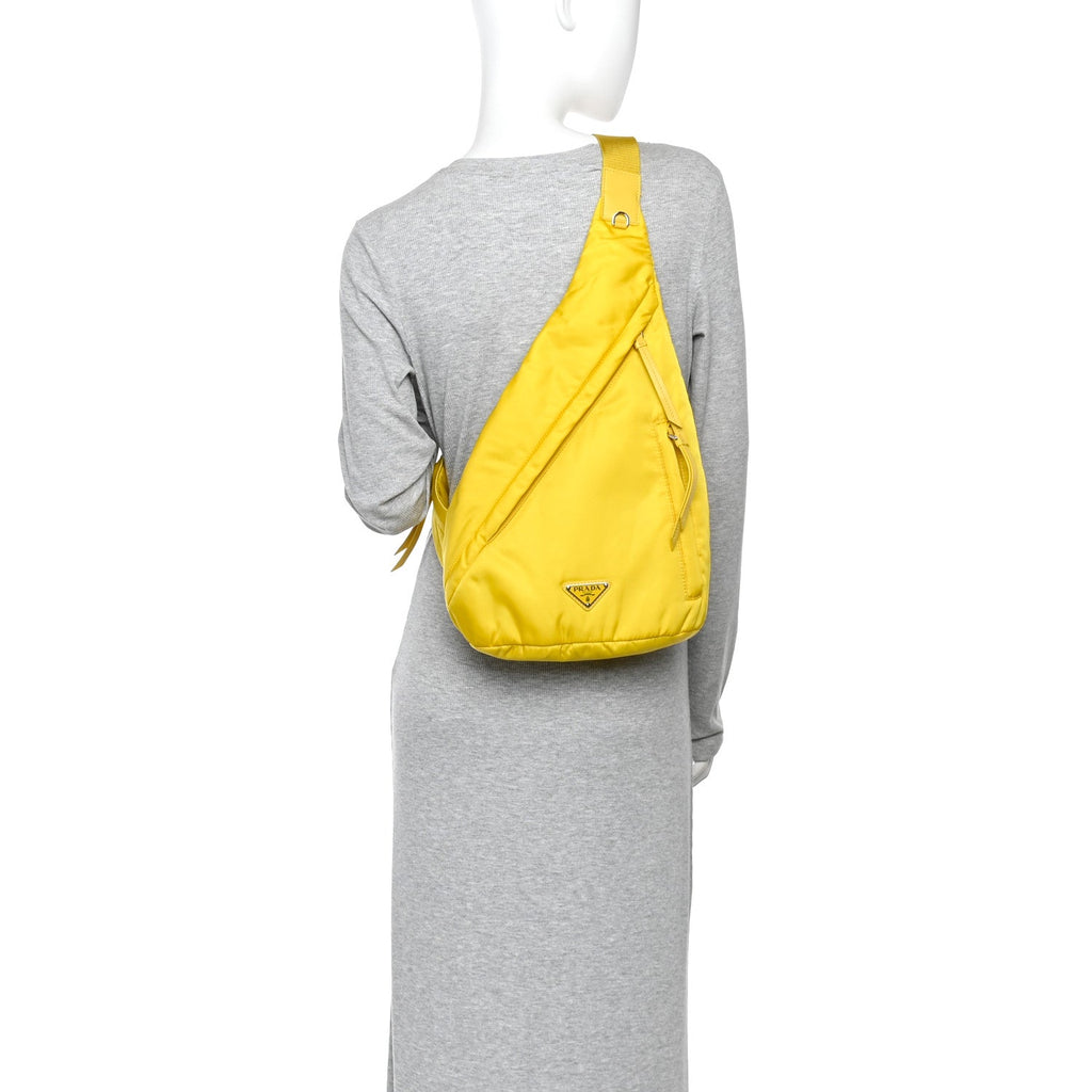 Re-Nylon Vitello Metal Triangle Logo Sling Backpack Giallo