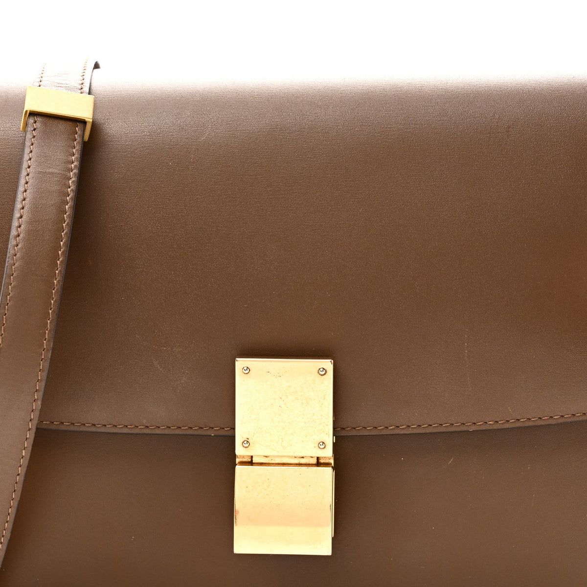 Box Calfskin Medium Classic Box Flap Bag Camel