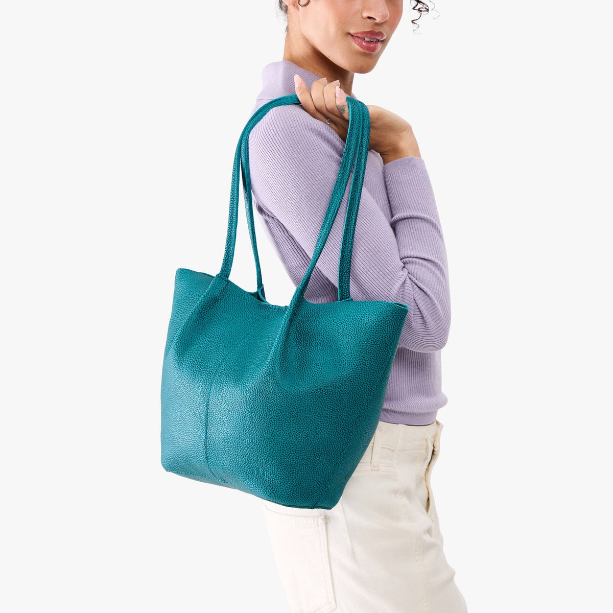 Devan Bucket Tote