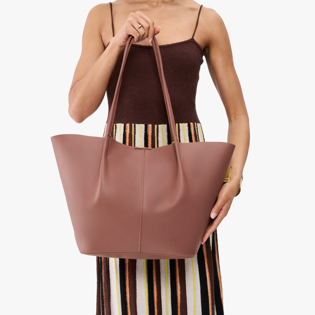 Devan Bucket Tote
