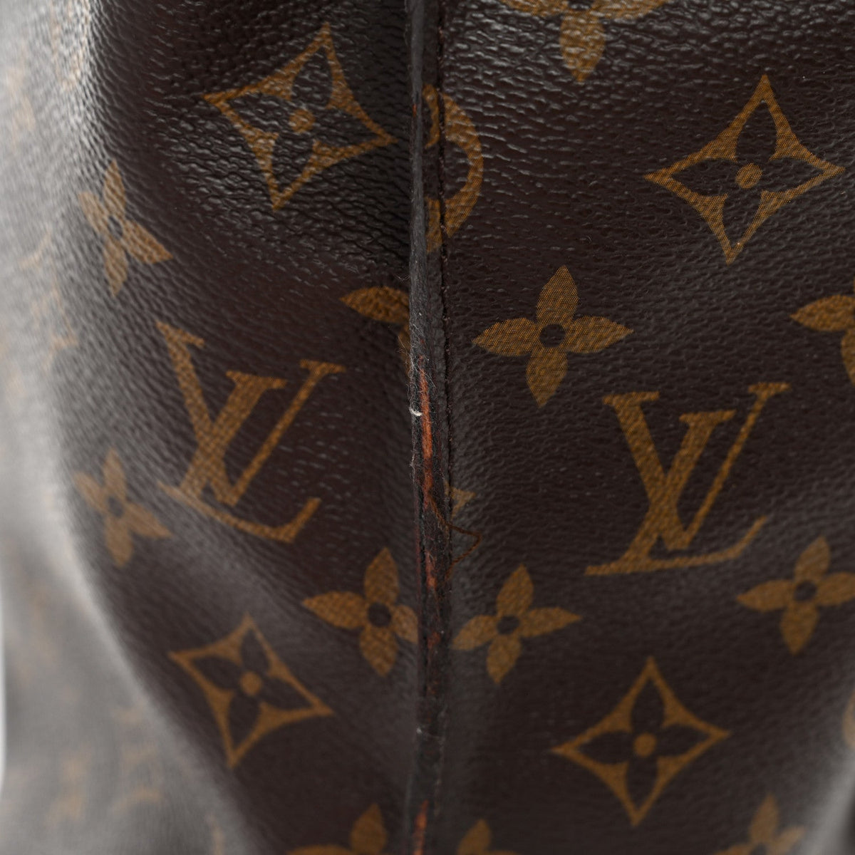 Monogram Metis