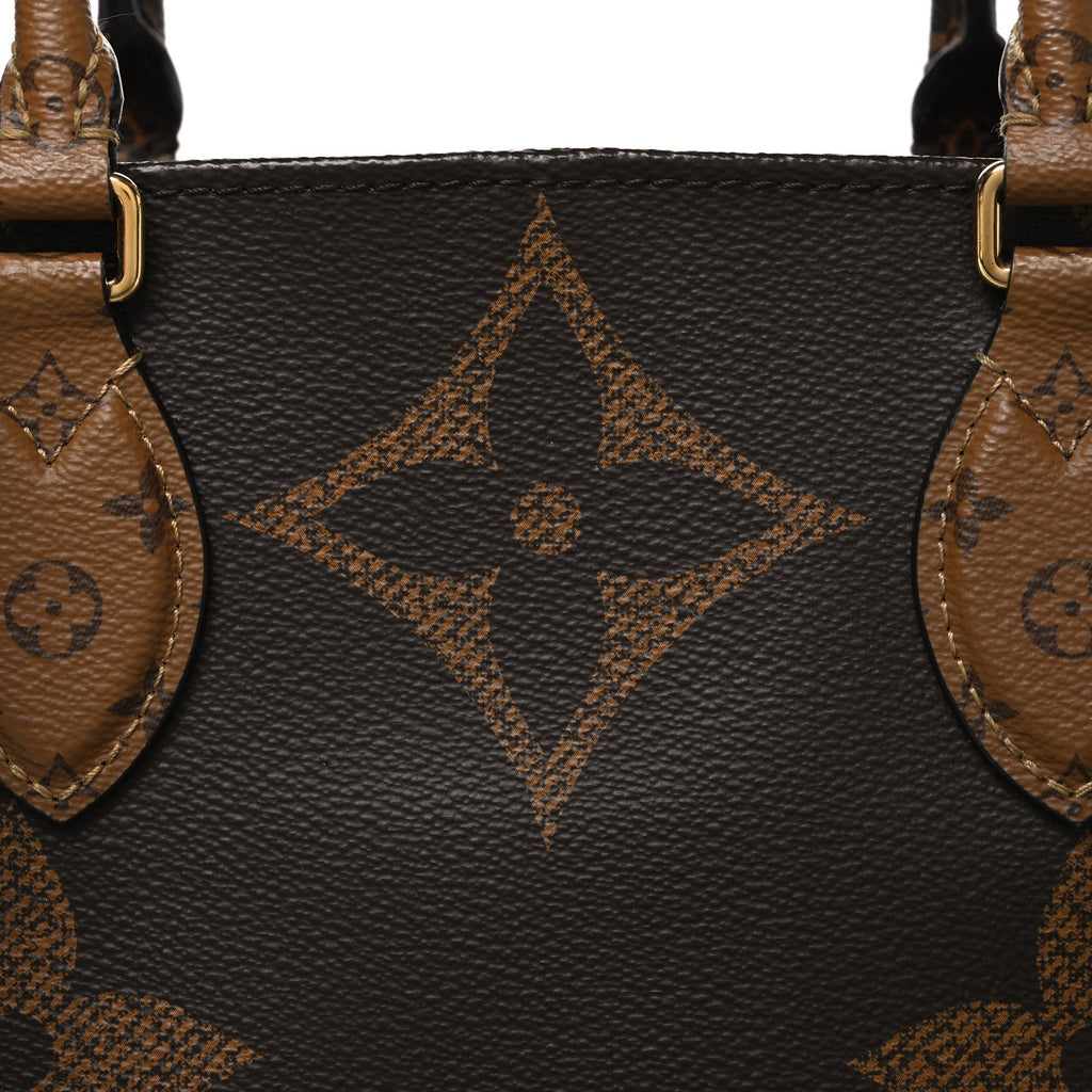 Reverse Monogram Giant Onthego GM