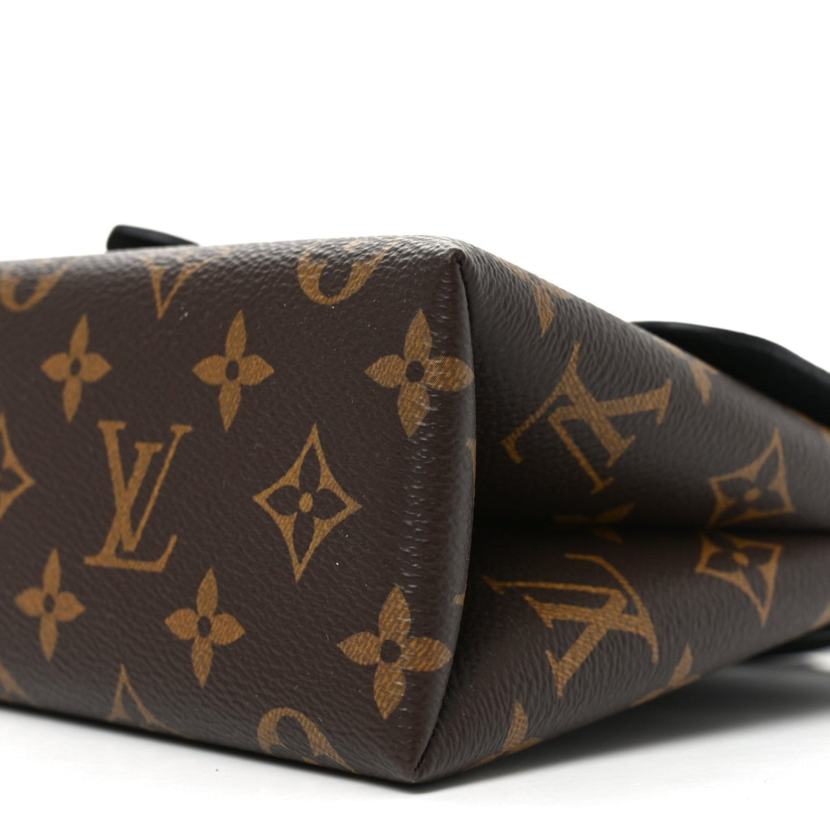 Monogram Locky BB Black